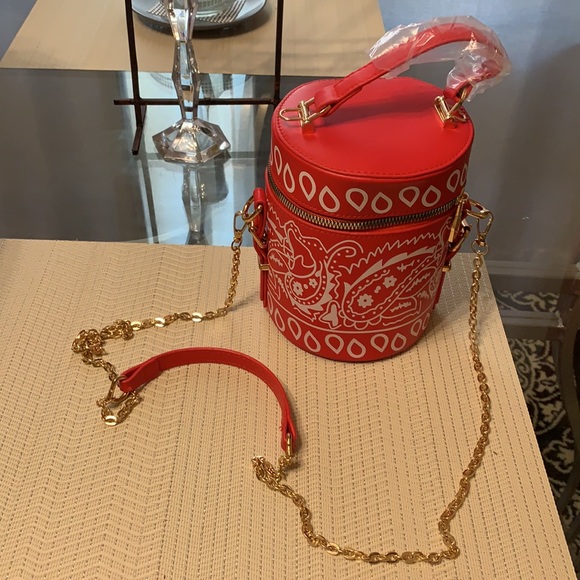 Purses - Picture 3 of 3